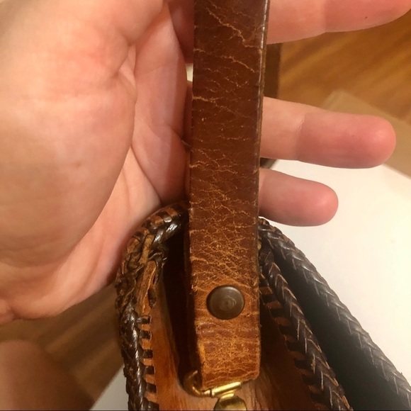 Vintage leather small shoulder bag - Picture 11 of 13